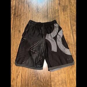 🔥🔥SOLD🔥🔥 Boys Nike KD Drifit Basketball Shorts Sz Small Black Gray Drawstring